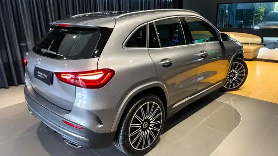 MERCEDES-BENZ-GLA 200-2026