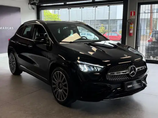 MERCEDES-BENZ-GLA 200-2025