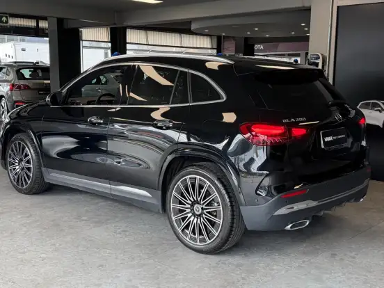 MERCEDES-BENZ-GLA 200-1.3 MHEV AMG LINE 7G-DCT MERCEDES-BENZ-GLA 200-2025