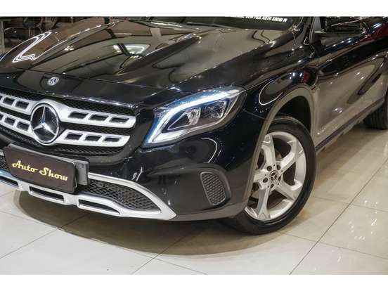 MERCEDES-BENZ-GLA 200-2019