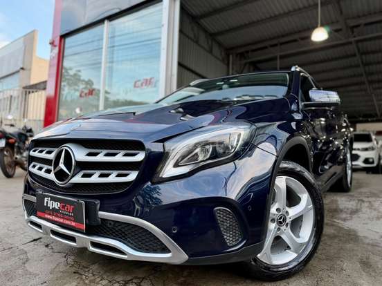 MERCEDES-BENZ-GLA 200-2018