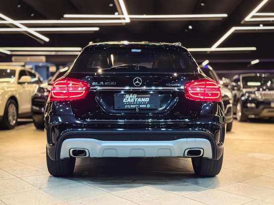 MERCEDES-BENZ-GLA 250-2016