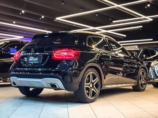 MERCEDES-BENZ-GLA 250-2.0 16V TURBO GASOLINA SPORT 4P AUTOMÁTICO MERCEDES-BENZ-GLA 250-2016