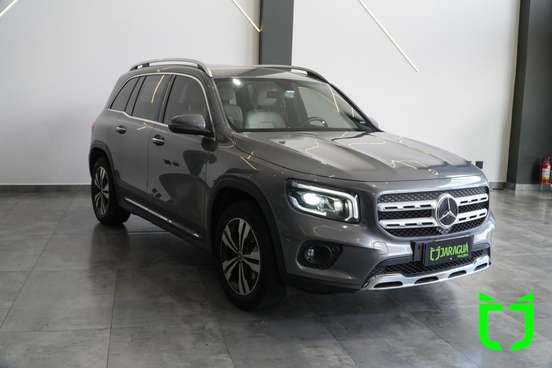 MERCEDES-BENZ-GLB 200-2021