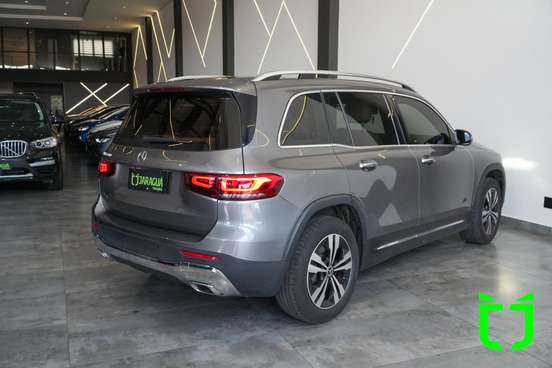 MERCEDES-BENZ-GLB 200-2021