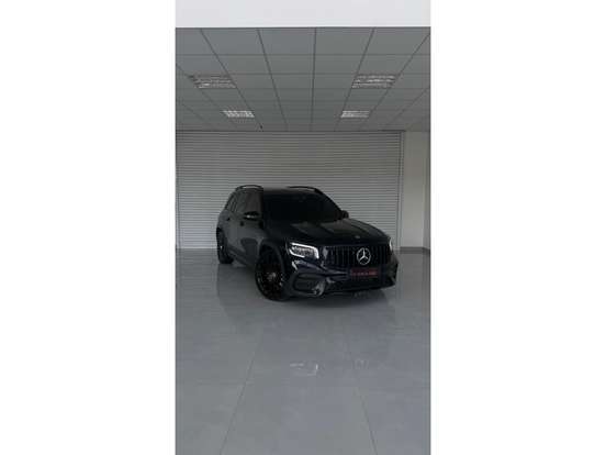 MERCEDES-BENZ-GLB 35 AMG-2022