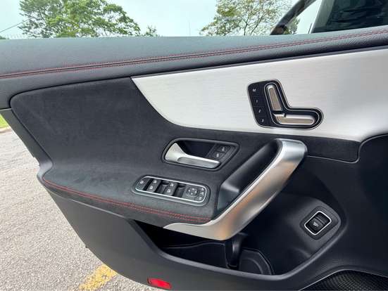 MERCEDES-BENZ-CLA 200-1.3 MHEV AMG LINE 7G-DCT MERCEDES-BENZ-CLA 200-2025