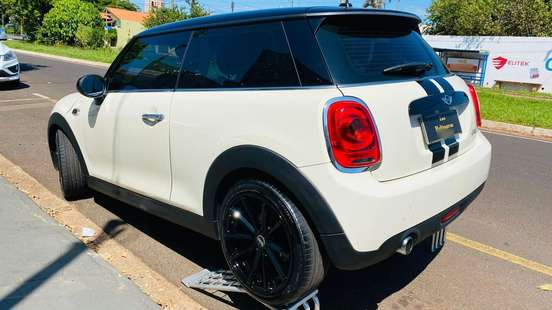 MINI-COOPER-2016