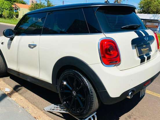 MINI-COOPER-1.5 12V TURBO GASOLINA 2P AUTOMÁTICO MINI-COOPER-2016