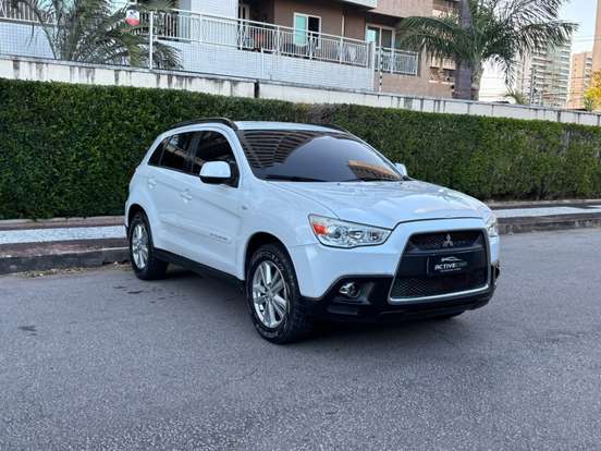 MITSUBISHI-ASX-2012