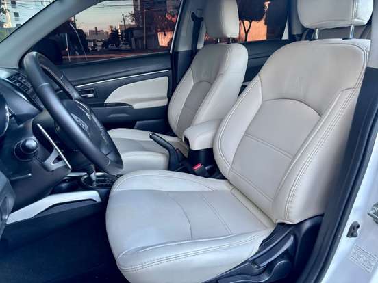 MITSUBISHI-ASX-2012