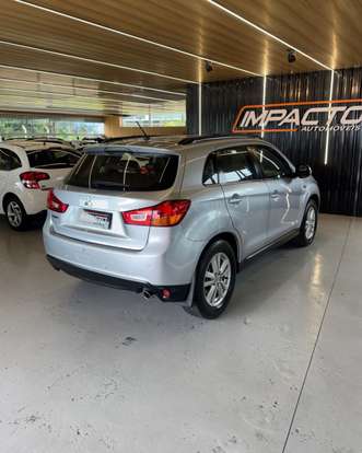 MITSUBISHI-ASX-2012
