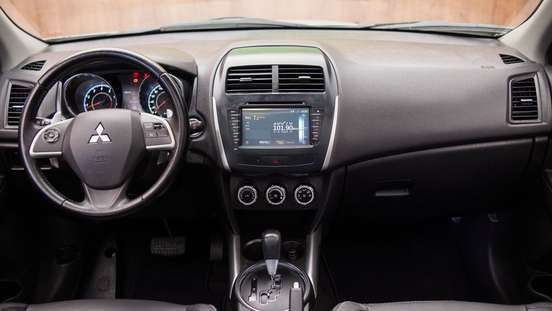 MITSUBISHI-ASX-2014