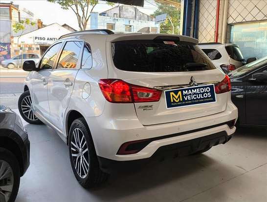 MITSUBISHI-ASX-2021