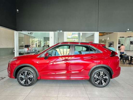 MITSUBISHI-ECLIPSE CROSS-1.5 MIVEC TURBO GASOLINA HPE CVT MITSUBISHI-ECLIPSE CROSS-2026
