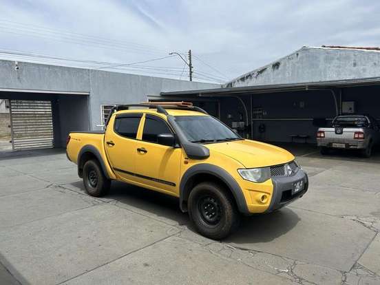 MITSUBISHI-L200 SAVANA-2015