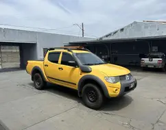 MITSUBISHI L200 SAVANA 3.2 4X4 16V TURBO INTERCOOLER DIESEL 4P MANUAL MITSUBISHI L200 SAVANA 3.2 4X4 16V TURBO INTERCOOLER DIESEL 4P MANUAL