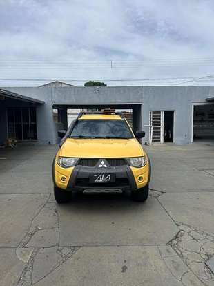 MITSUBISHI-L200 SAVANA-2015