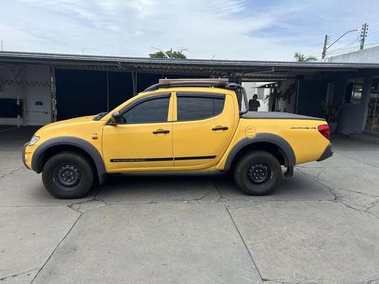 MITSUBISHI-L200 SAVANA-2015