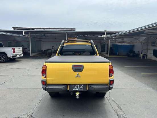 MITSUBISHI-L200 SAVANA-2015