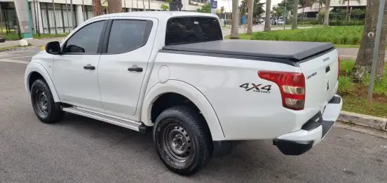 MITSUBISHI-L200 TRITON-2023