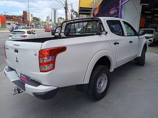 MITSUBISHI-L200 TRITON-2023