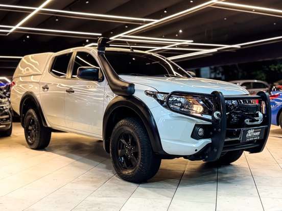 MITSUBISHI-L200 TRITON-2.4 16V TURBO DIESEL OUTDOOR GLS CD 4X4 AUTOMÁTICO MITSUBISHI-L200 TRITON-2022