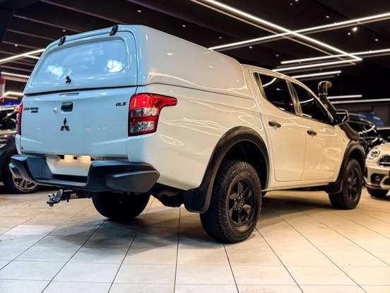MITSUBISHI-L200 TRITON-2.4 16V TURBO DIESEL OUTDOOR GLS CD 4X4 AUTOMÁTICO MITSUBISHI-L200 TRITON-2022