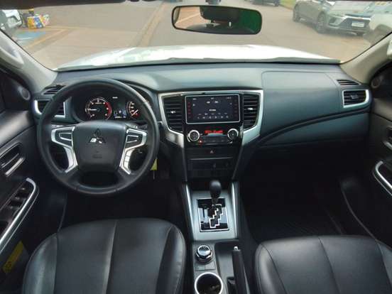 MITSUBISHI-L200 TRITON-2024