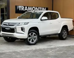 MITSUBISHI L200 TRITON 2.4 16V TURBO DIESEL SPORT GLS CD 4P 4X4 AUTOMÁTICO MITSUBISHI L200 TRITON 2.4 16V TURBO DIESEL SPORT GLS CD 4P 4X4 AUTOMÁTICO