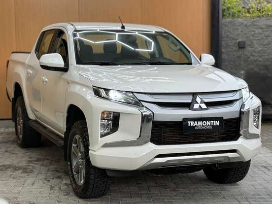 MITSUBISHI-L200 TRITON-2.4 16V TURBO DIESEL SPORT GLS CD 4P 4X4 AUTOMÁTICO MITSUBISHI-L200 TRITON-2022
