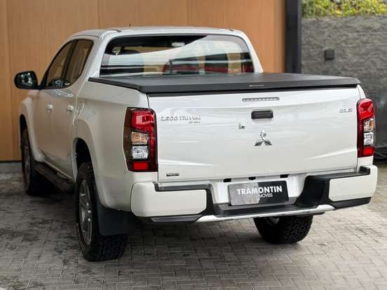 MITSUBISHI-L200 TRITON-2.4 16V TURBO DIESEL SPORT GLS CD 4P 4X4 AUTOMÁTICO MITSUBISHI-L200 TRITON-2022