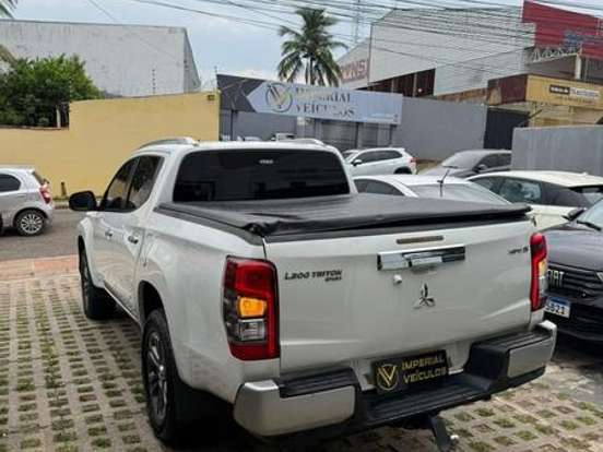 MITSUBISHI-L200 TRITON-2.4 16V TURBO DIESEL SPORT HPE CD 4P 4X4 AUTOMÁTICO MITSUBISHI-L200 TRITON-2021