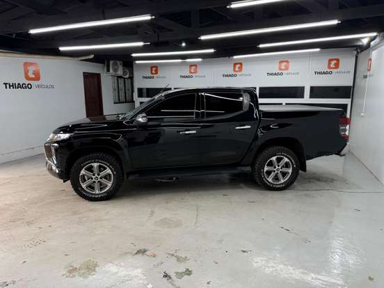 MITSUBISHI-L200 TRITON-2021