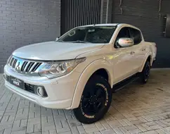 MITSUBISHI L200 TRITON 2.4 16V TURBO DIESEL SPORT HPE TOP CD 4P 4X4 AUTOMÁTICO MITSUBISHI L200 TRITON 2.4 16V TURBO DIESEL SPORT HPE TOP CD 4P 4X4 AUTOMÁTICO