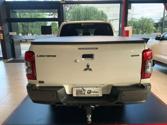 MITSUBISHI-L200 TRITON-2024