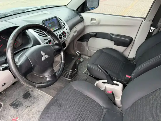 MITSUBISHI-L200 TRITON-3.2 GL 4X4 CD 16V TURBO INTERCOLER DIESEL 4P MANUAL MITSUBISHI-L200 TRITON-2015
