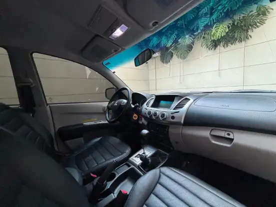 MITSUBISHI-L200 TRITON-2012