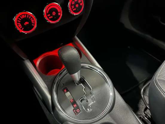 MITSUBISHI-OUTLANDER-2020
