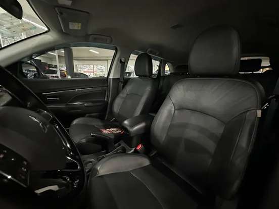 MITSUBISHI-OUTLANDER-2.0 MIVEC GASOLINA HPE AUTOMÁTICO MITSUBISHI-OUTLANDER-2020