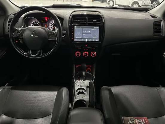 MITSUBISHI-OUTLANDER-2.0 MIVEC GASOLINA HPE AUTOMÁTICO MITSUBISHI-OUTLANDER-2020