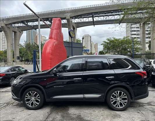 MITSUBISHI-OUTLANDER-2017