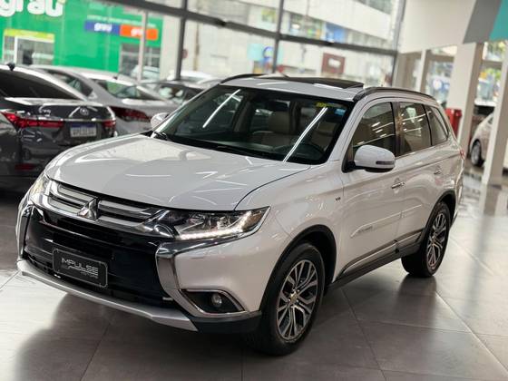 MITSUBISHI OUTLANDER 3.0 GT 4X4 V6 24V GASOLINA 4P AUTOMÁTICO