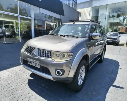 MITSUBISHI-PAJERO DAKAR-3.5 HPE 7 LUGARES 4X4 V6 24V FLEX 4P AUTOMÁTICO MITSUBISHI-PAJERO DAKAR-2012