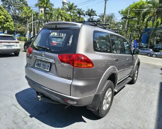 MITSUBISHI-PAJERO DAKAR-2012