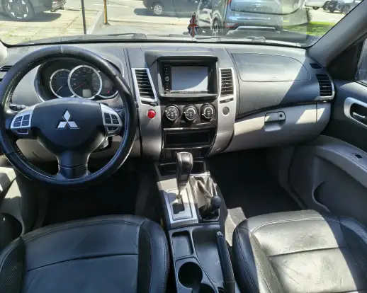 MITSUBISHI-PAJERO DAKAR-2012