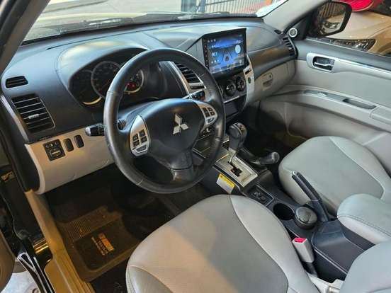MITSUBISHI-PAJERO DAKAR-2009