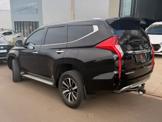 MITSUBISHI-PAJERO SPORT-2.4 16V MIVEC TURBO DIESEL HPE AWD AUTOMÁTICO MITSUBISHI-PAJERO SPORT-2019