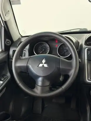 MITSUBISHI-PAJERO TR4-2014