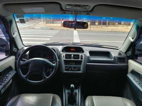 MITSUBISHI-PAJERO TR4-2006